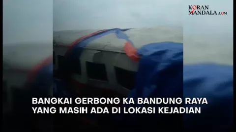 Bangkai Gerbong Kereta