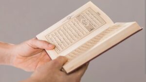 Ingin Hati Anda Ditenangkan dari Rasa Was-Was? Yuk Amalkan Surat Al Quraisy, Berikut Bacaan Arab, Latin, dan Bahasa Indonesianya