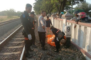 Pria Tewas Tertabrak Kereta Api Kargo di Cirebon, Polisi Ungkap Identitas Korban