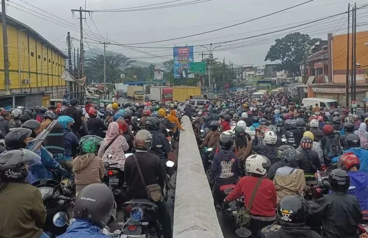 masalah sampah di kota bandung