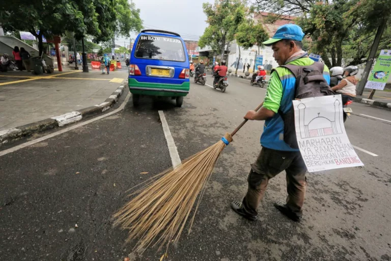 petugas sampah