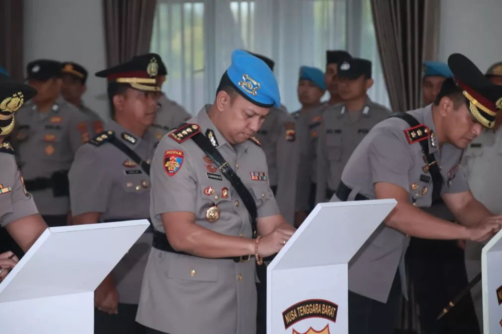 Prosesi acara Sertijab Kabid Propam Polda NTB.