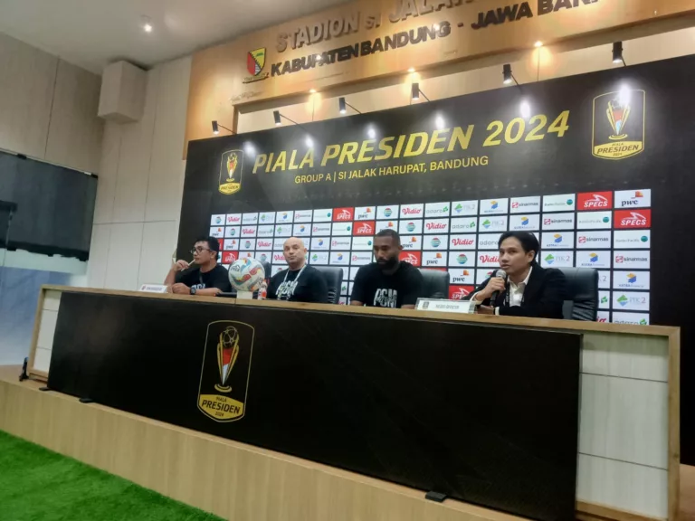 Pelatih PSM Makassar Fernando Jose Bernardo Tavares