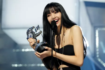 Lisa Menang Best K-Pop di MTV VMAs 2024