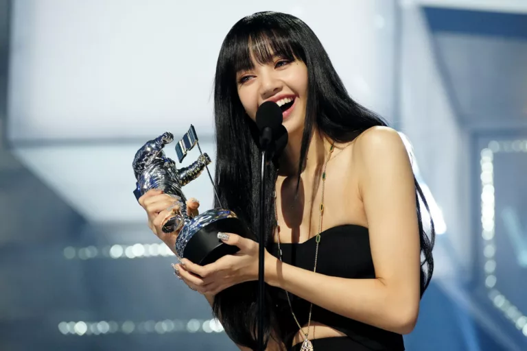 Lisa Menang Best K-Pop di MTV VMAs 2024