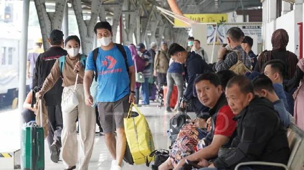 Selama long weekend Maulid Nabi 2024, lebih dari 100 ribu orang memilih menggunakan kereta api dari Yogyakarta.