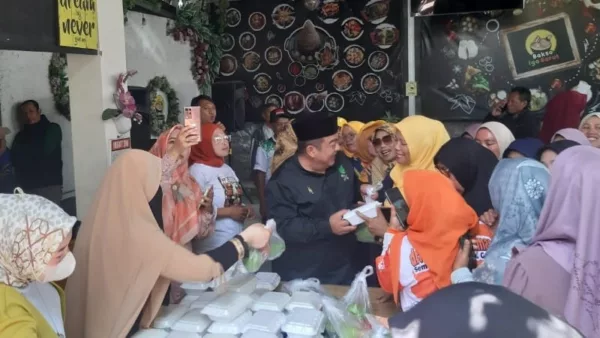 Calon Wakil Bupati Garut, Yudi Lasminingrat di Acara Jumat Berkah, Gerakan Rancage