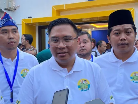 Ketua Tim Pemenangan Pasangan Muhammad Farhan-H. Erwin, Rendiana Awangga