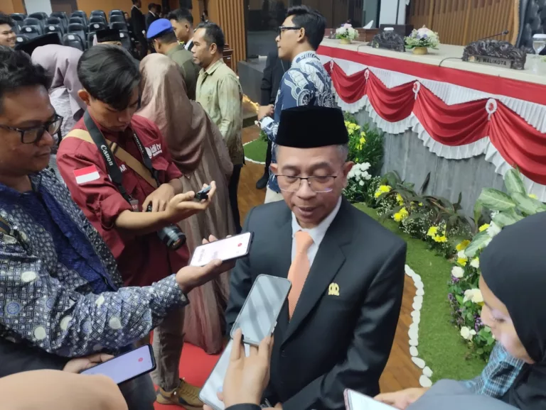 Ketua DPRD Kota Bandung Asep Mulyadi