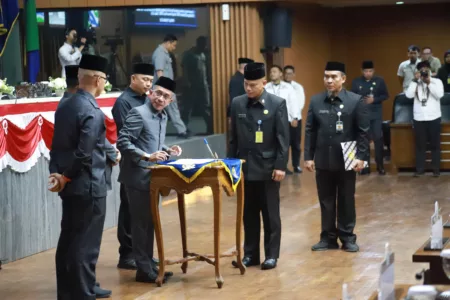 Rapat Paripurna DPRD Kota Bandung