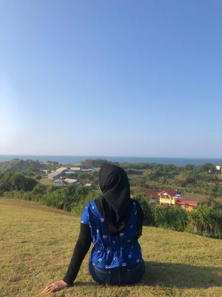 GARUT PUNYA BUKIT TELETUBBIES SAMPING PANTAI (dokumen pribadi)