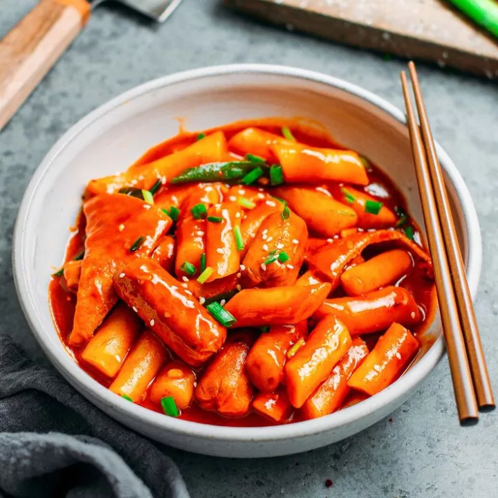 Spicy Korean Rice Cakes (Pinterest)