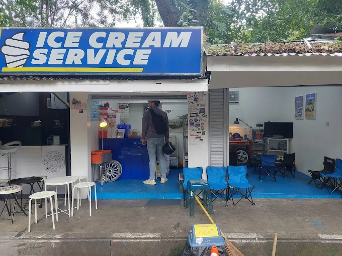 Ice Cream service Taman Cibeunying (Rifqi Hawari, Googlemaps)