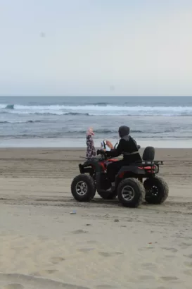 Satu-satunya Pantai dengan ATV di Laut Garut (dokumenPribadi)