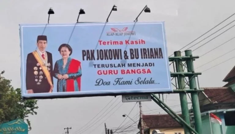 Billboard Ucapan Terimakasih Buat Presiden Jokowi Beserta Isteri