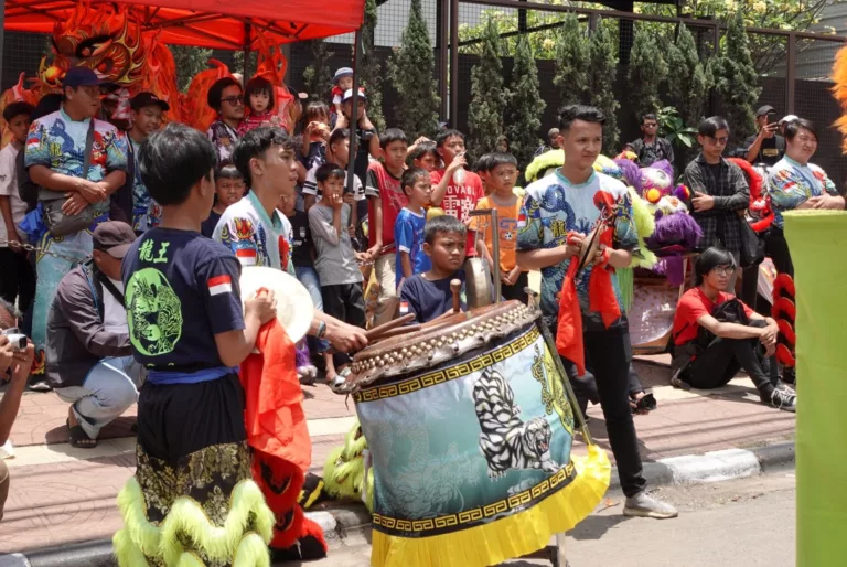 Cibadak Fun Day Dimeriahkan Festival Urang Sunda dan Tionghoa, dari Jaipongan sampai Barongsai