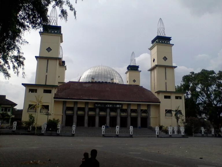 Oleh-Oleh Garut Yang Mendunia (gambar-jelajahgarut.com)