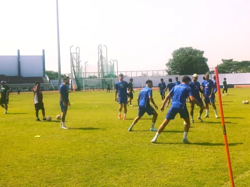 Persib Bandung Kembali Berlatih, Setelah Kalah di Negeri Tirai Bambu