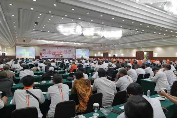 Syaikhu-Habibie dan Haru-Dhani Kerahkan Ratusan Jurkam di 1600 RW Se Kota Bandung