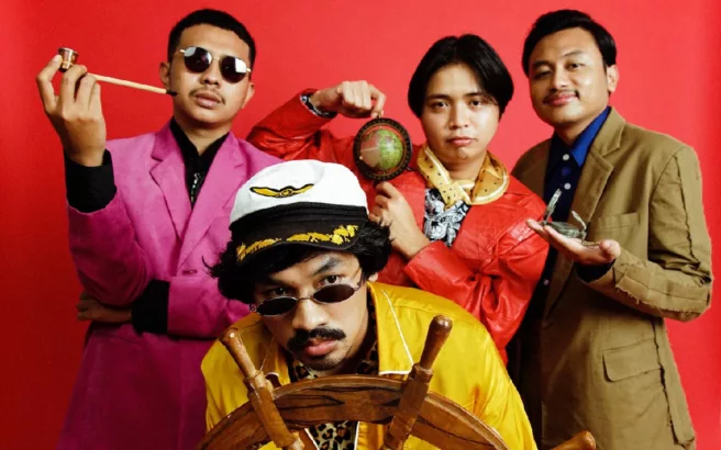 Doel Sumbang Berlayar Bersama The Panturas Dalam lagu "Jimat" (@thepanturas)