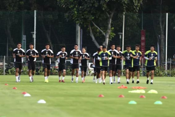 Timnas Indonesia Latihan Perdana di Bahrain, Diiringi Keceriaan Para Pemain