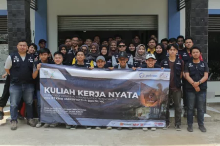 Mahasiswa Polman Bandung Gelar KKN Bertema Pengolahan Sampah Berkelanjutan di Desa Jagabaya