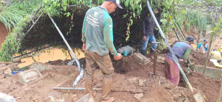 Longsor TPU Cikutra 20 Makam Dipindahkan, 1 Jasad Masih Dicari