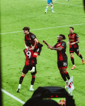 Bournemouth kalahkan Man City dengan skor 2-1