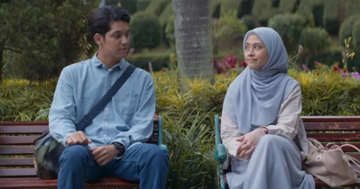 Cuplikan scene adegan Athar dan Aurora di film Cinta Dalam Ikhlas