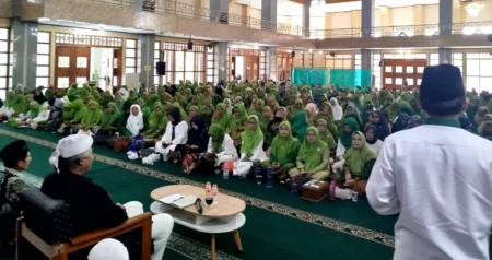 PCNU Garut Gelar Pengajian Budaya Islam Bersama Abah Anton Charliyan