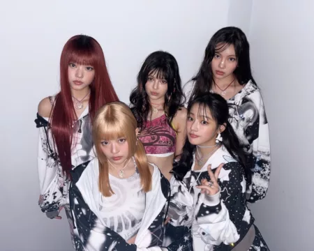 Diisukan Bubar Girl Group NewJeans Luncurkan Akun Instagram Baru (@newjeans_official)