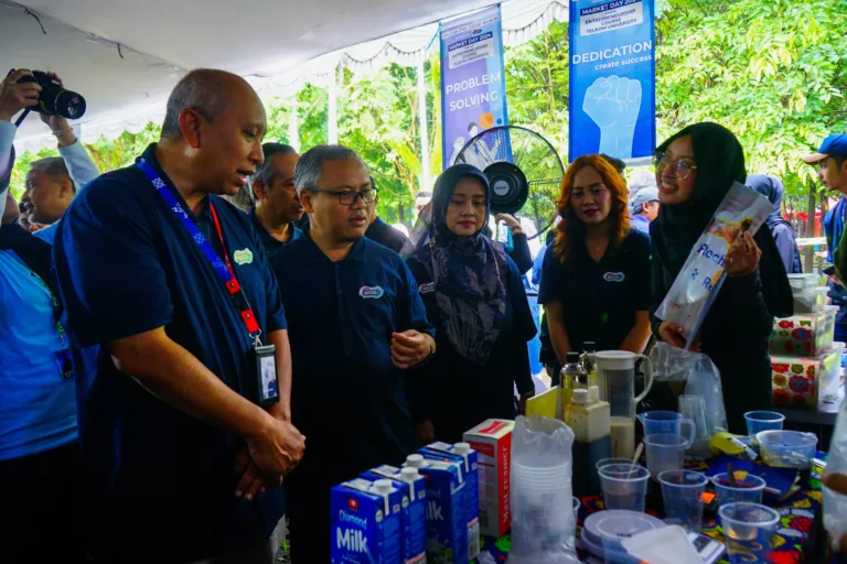 Rektor Telkom University Prof Adiwidjaya