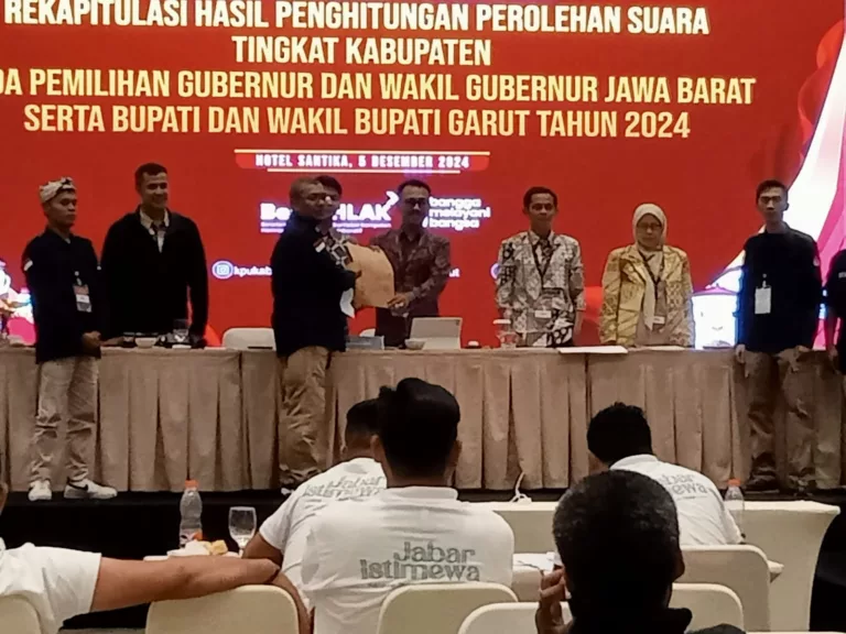 KPU Garut Tetapkan Hasil Pilkada 2024, Paslon Abdusy Syakur Amin-Lutfianisa Putri Karlina Menang Telak