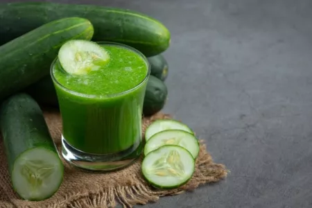 Cara Menurunkan Berat Badan Dengan Meminum Jus Timun!