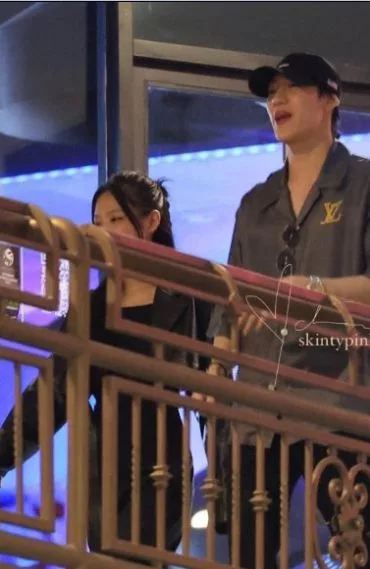 BamBam dan Jennie in LA (X/skintypin)