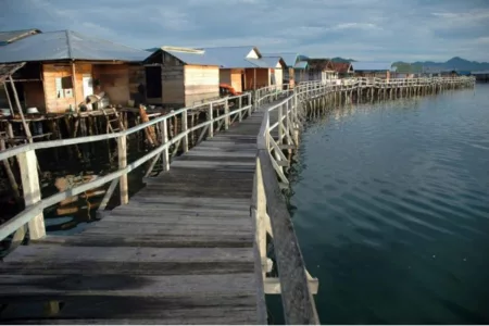 Torosiaje: Kampung Unik di Atas Laut, Surga Tersembunyi di Ujung Gorontalo (Pinterest)