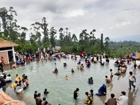 Libur Nataru 2025 Beberapa Wisata Di Garut Padat Pengunjung.