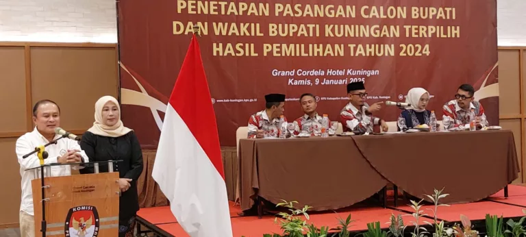 Dian-Tuti Andriani Resmi Ditetapkan Sebagai Bupati/Wakil Bupati Kuningan