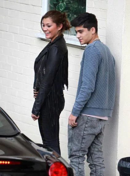 Geneva and Zayn (X/zayn archive)