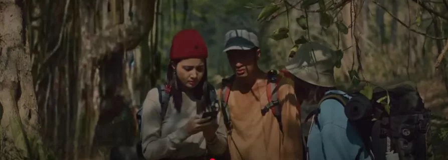 Bulan Sutena sebagai Eva (Youtube/Citra Visual Sinema)