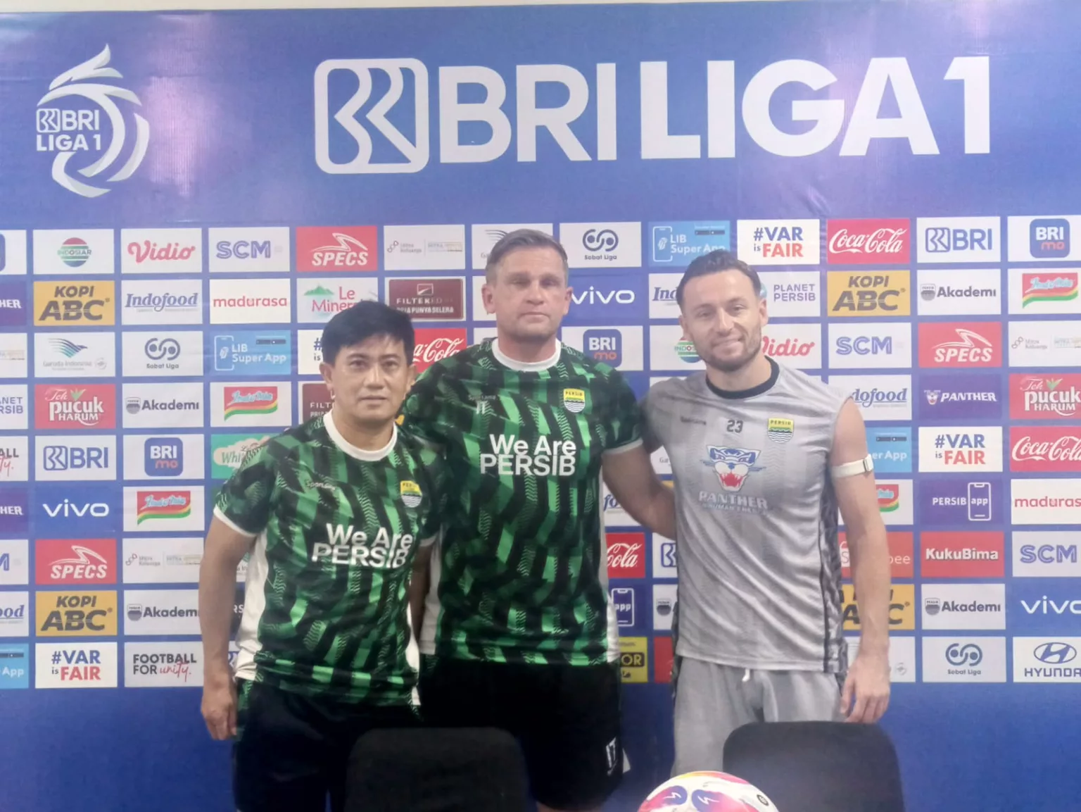 Mendampingi Persib di Laga Menghadapi PSM Makassar, Igor Tolic : Saya Selalu Menjadi Pelatih Kepala