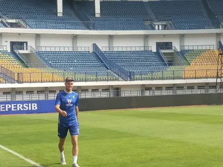 Begini Ungkapan Bek Persib, Terkait Striker Yang Dimiliki PSM Makassar