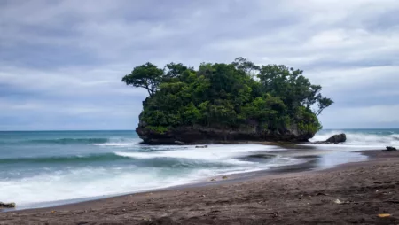 Pangandaran (pexels/fahmi fathony)