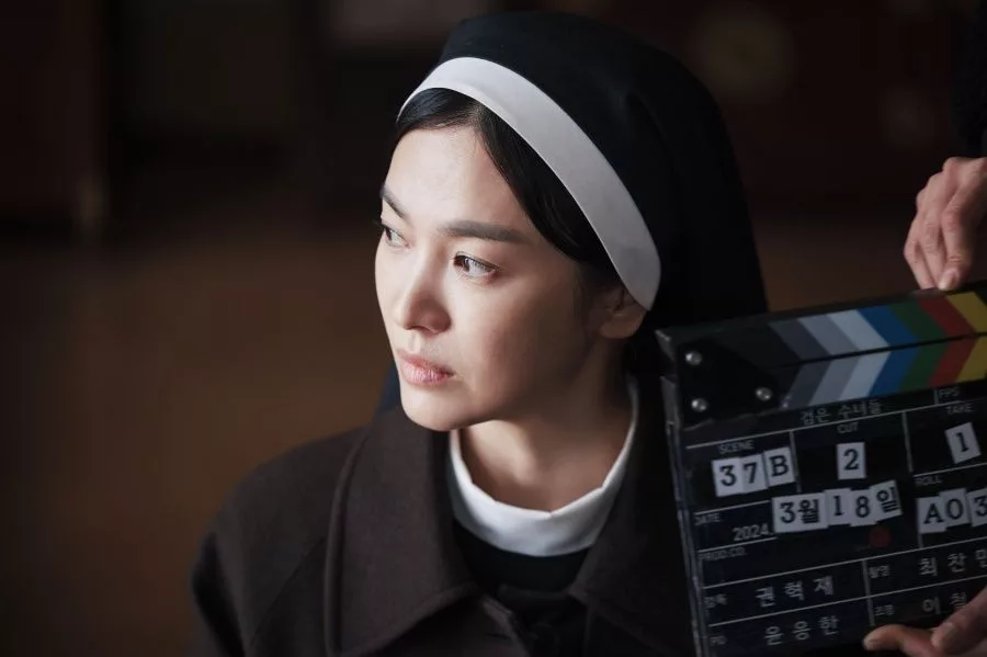 Syuting Di Balik Layar Film Dark Nuns. (soompi)