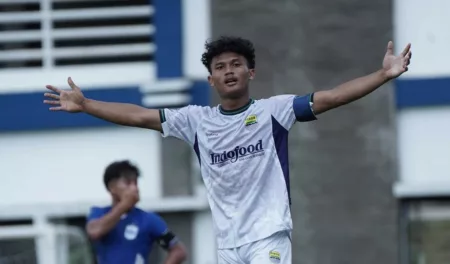 Zulkifli Mengaku Senang Bisa Bergabung Dengan Persib Senior, Walau Sempat Digoda Klub Lain