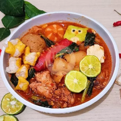 Merapat! 3 Rekomendasi Seblak Pedas Nikmat Di Pasteur Bandung (Pic : Go Food)