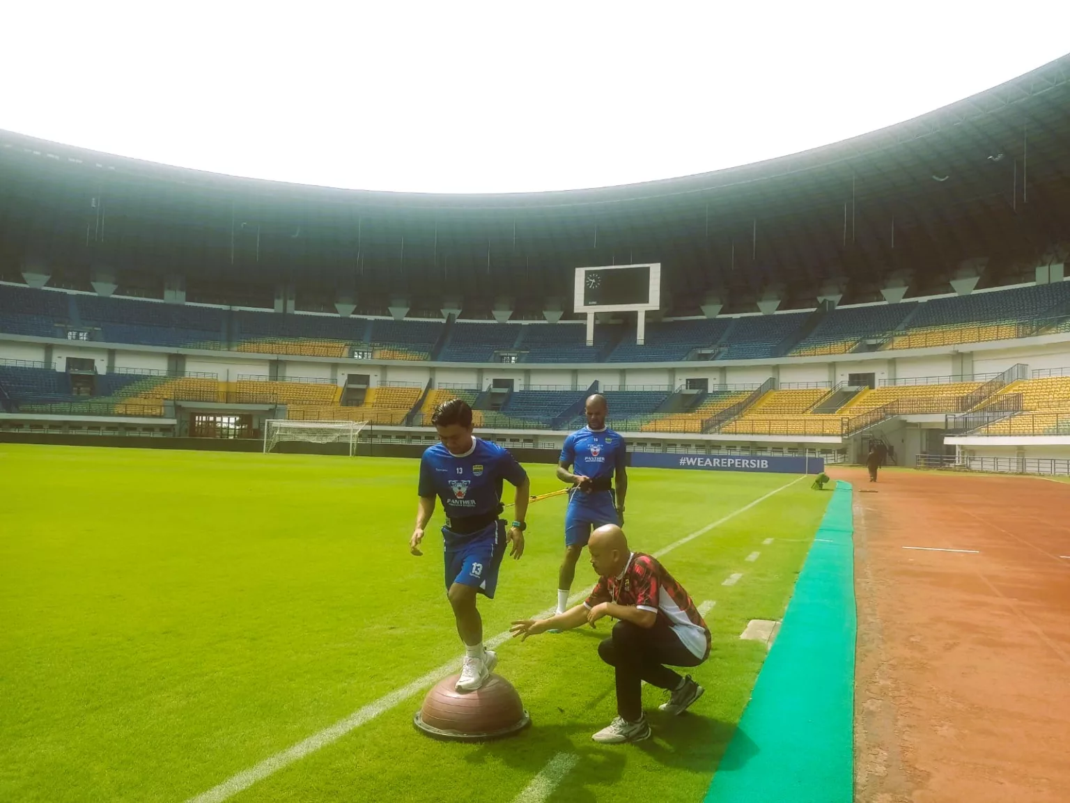 Bojan Pastikan Febri Hariyadi Bulan Depan Kembali Berlatih Full Dengan Tim