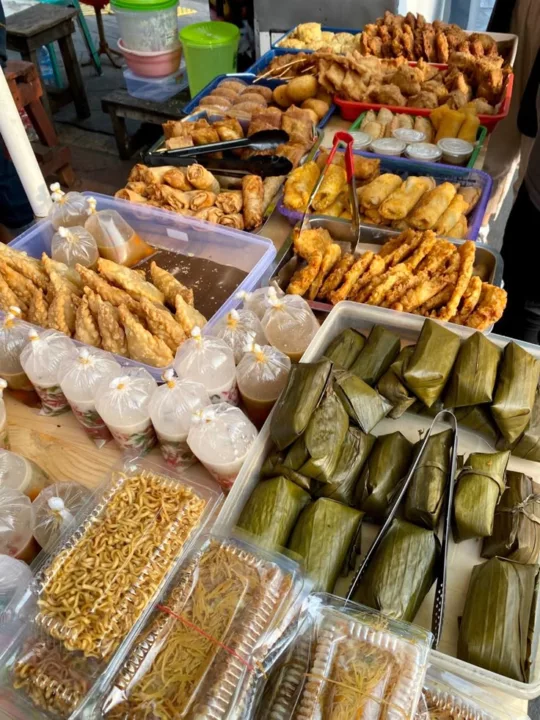 Takjil Khas Wargi Bandung (Pinterest)