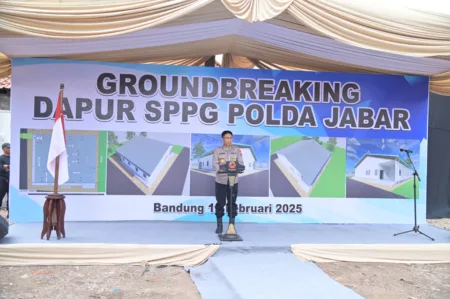 Kapolda Jabar Letakkan Batu Pertama Dapur SPPG untuk Program MBG