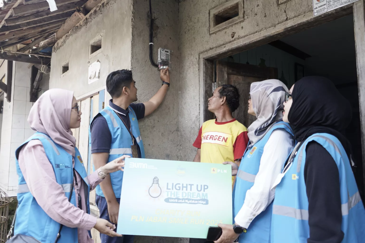 PLN Jabar Smile Run 2025 Berikan Terang Bagi Rumah dan Mimpi Masyarakat Kurang Mampu